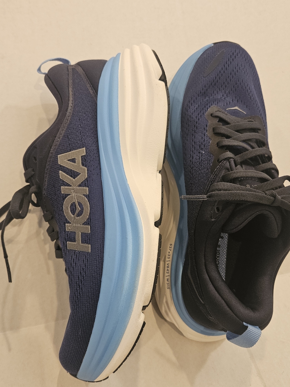 HOKA Bondi 8 Men's Navy Blue  Running Shoes Size 7